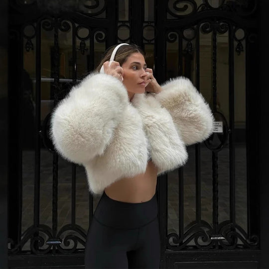 Damen Flauschige Kurzjacke mit voluminösen Ärmeln EB