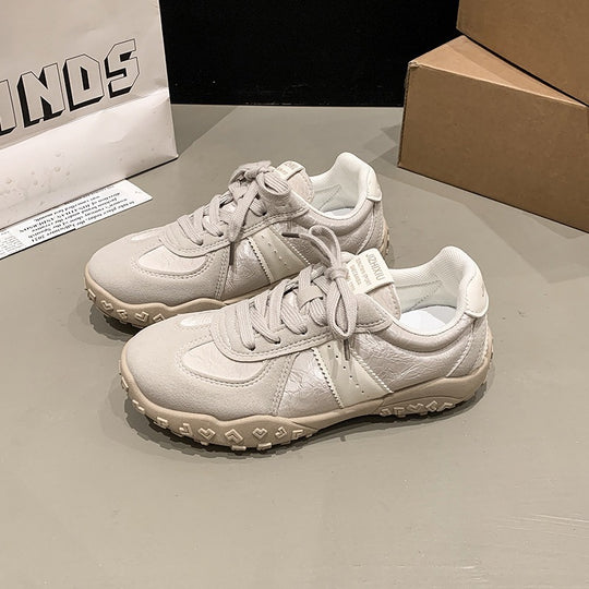 Damen Sportliche Sneaker mit atmungsaktiver Oberfläche und rutschfester Gummisohle EB