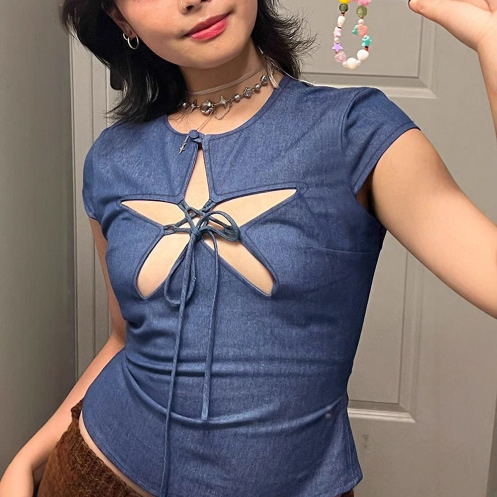 Damenoberteil mit einzigartigem Cut-Out-Design und eleganter Schnürung EB