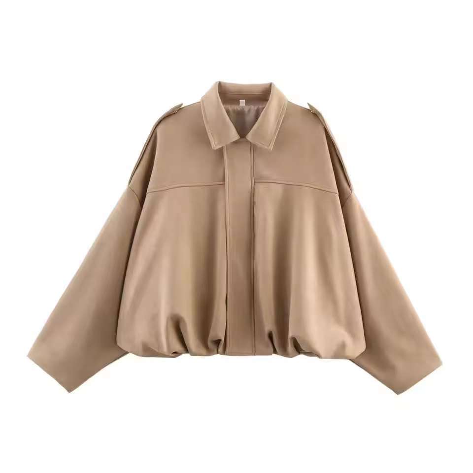 Damen Kurzjacke im Oversize‑Schnitt mit Ballon Saum und Schulterklappen EB