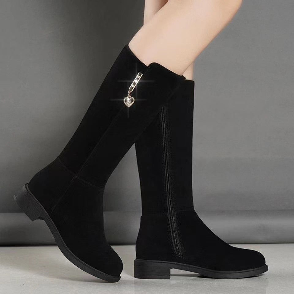 Damen Hochwertige Stiefel mit seitlichem Reißverschluss und modischem Detail EB