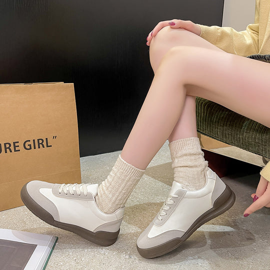 Damen Sneakers im modernen minimalistischen Design mit rutschfester Sohle EB