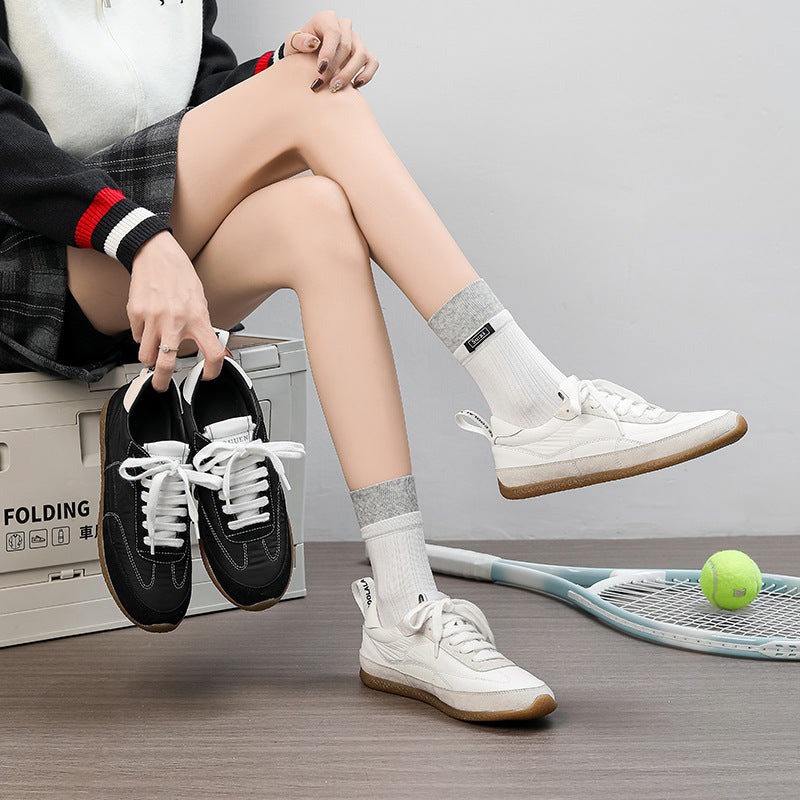 Damen Sportliche Sneakers im klassischen Retro-Stil mit rutschfester Sohle EB