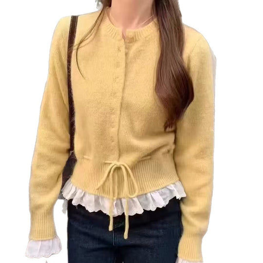 Damen kuscheliger Strickjacke mit fransigen Details und Bändchen EB