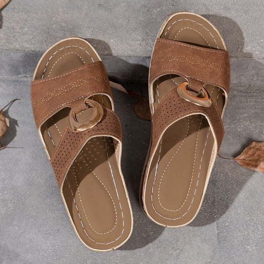 Damen Komfortable Clogs mit modischen Perforationen und geschmücktem Riemen EB