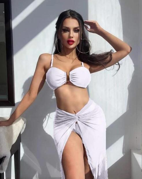 Damen Bikiniset mit raffinierten Schnittdetails EB