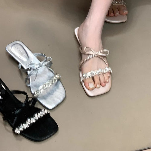 Damen elegante Sandalen mit funkelndem Schmuckdetail EB