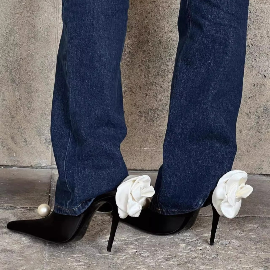 Damen stilvolle High Heel Mules mit zarter Blumenapplikation EB
