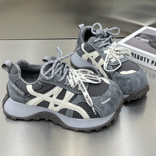 Damen Sportliche Sneakers mit atmungsaktivem Mesh und dämpfender Sohle EB