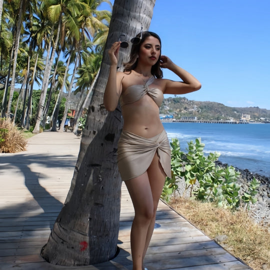 Damen Bandeau-Bikini mit innovativem Wickeldesign EB