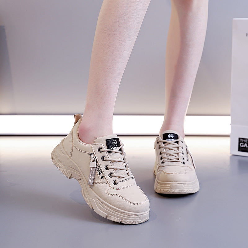 Damen Sportliche Sneakers mit stabiler Sohle und atmungsaktiver Innenpolsterung EB