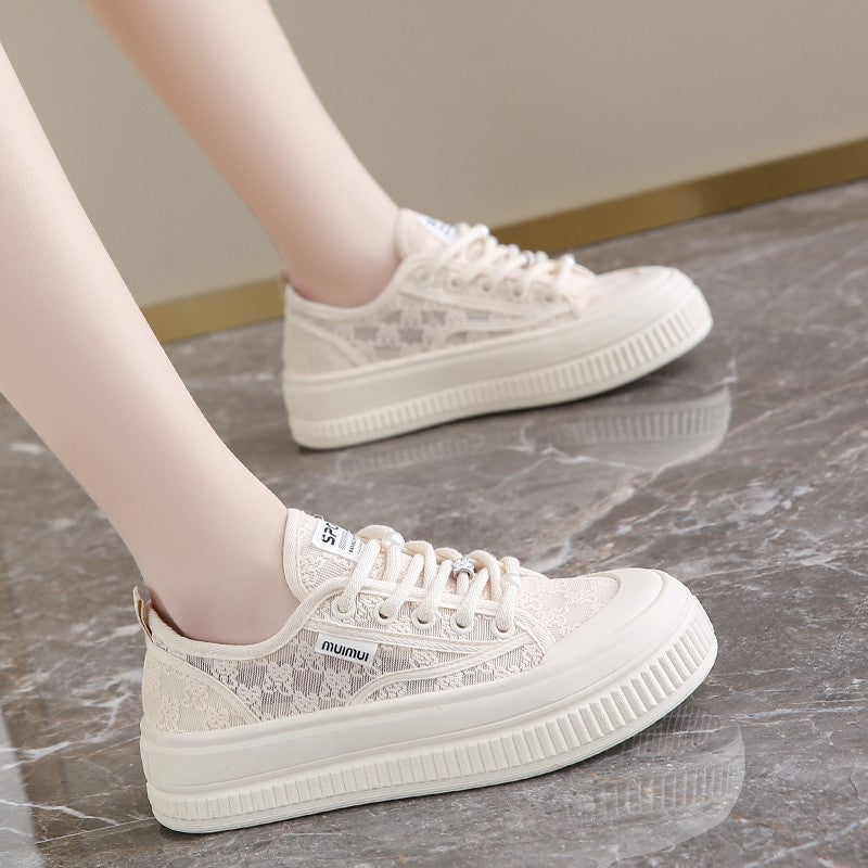 Damen Sneakers aus feiner Spitze mit Plateausohle EB