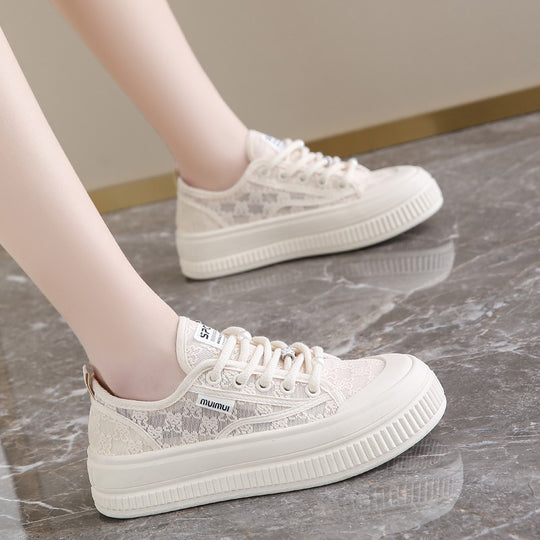 Damen Sneakers aus feiner Spitze mit Plateausohle EB