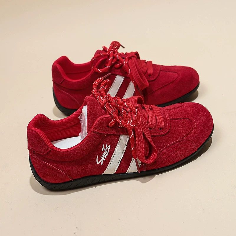 Damen Sportliche Sneaker mit rutschfester Gummisohle und atmungsaktivem Obermaterial EB