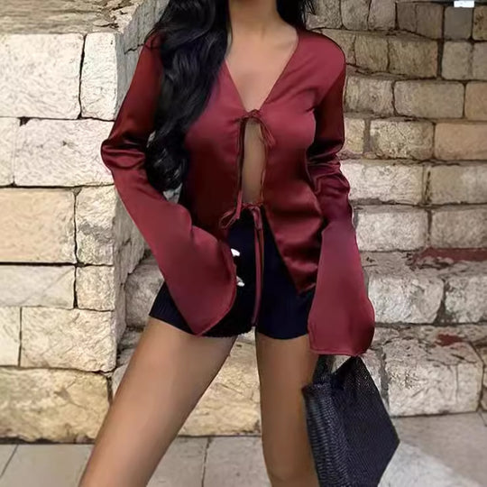 Damen Satin-Bluse mit tiefem V-Ausschnitt und Bindebändern EB