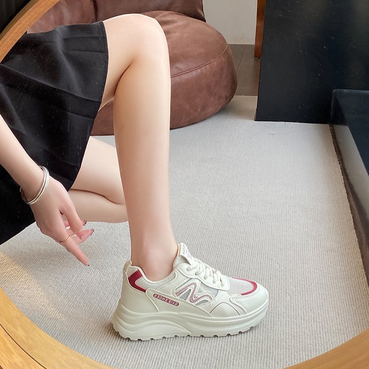 Damen Sportliche Sneakers mit atmungsaktiver Mesh-Oberfläche und komfortabler Dämpfung EB