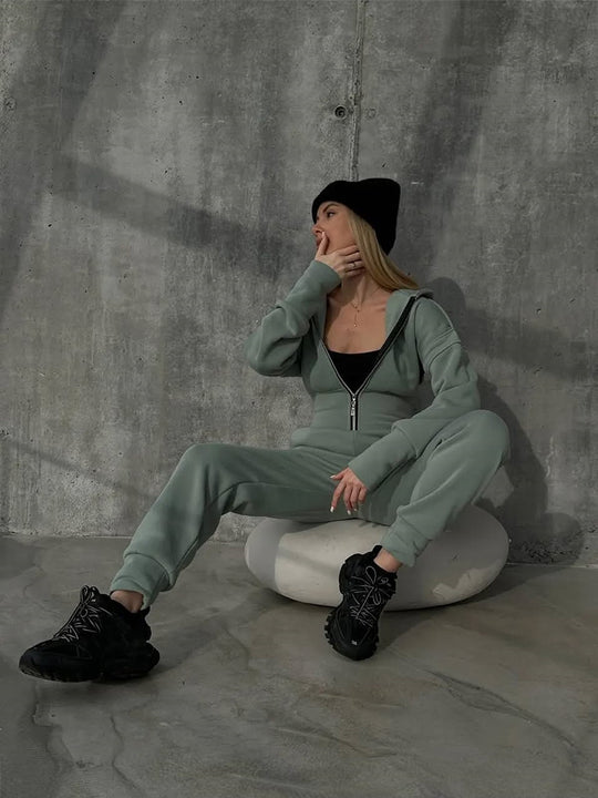 Damen Figurbetontes Kapuzen-Loungewear-Set mit tailliertem Zip-Hoodie und High-Waist Jogginghose EB