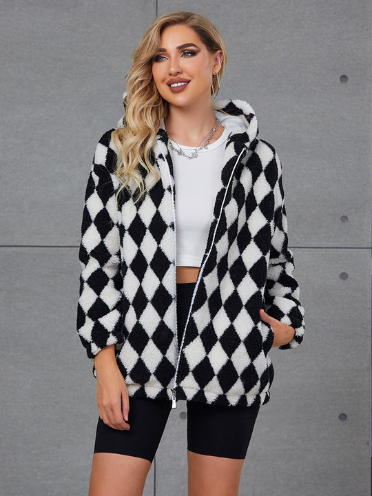 Damen Flauschige Jacke mit Karomuster und Kapuze EB