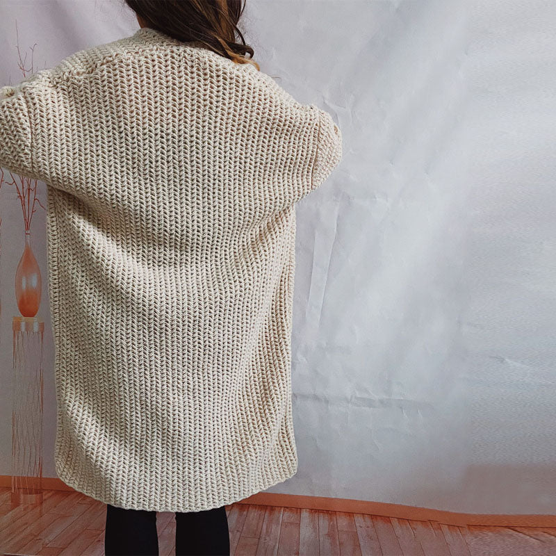 EB | Einfarbige Strickjacke