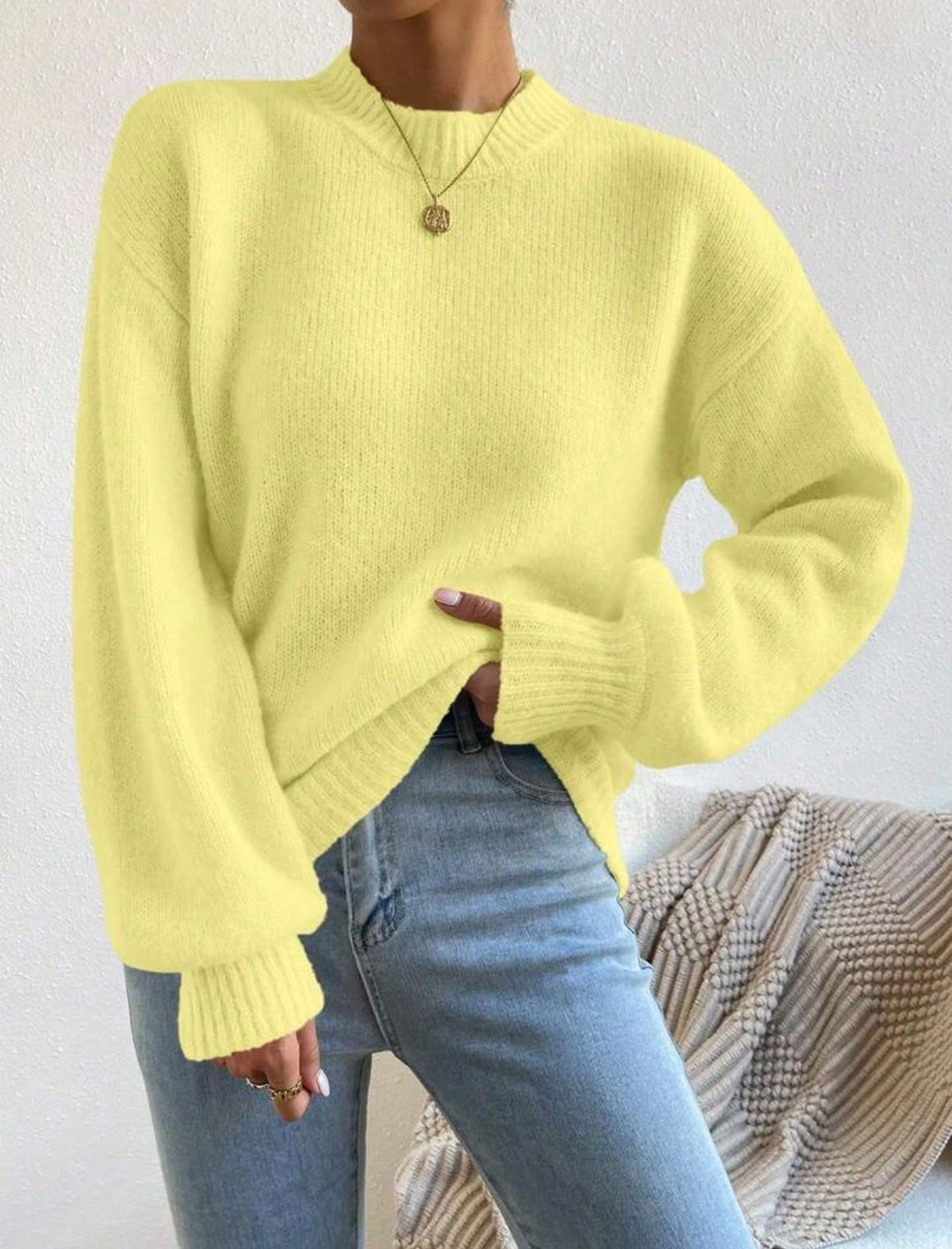 Damen Oversize Feinstrickpullover mit angedeutetem Mohair‑Effekt und verlängerten Rippbündchen EB