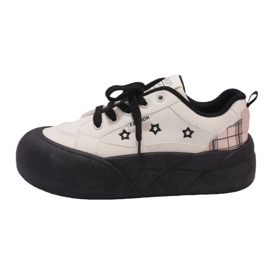 Damen Hochfront Sneaker mit trendigem Plateau und Sternen-Applikationen EB