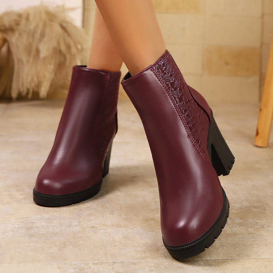 Damen Stilvolle Stiefeletten mit Komfort-Fußbett und modernem Riemen EB
