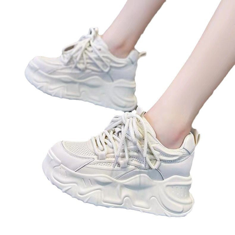 Damen Sportliche Chunky-Sneaker mit innovativem Dämpfungssystem und rutschfester Sohle EB