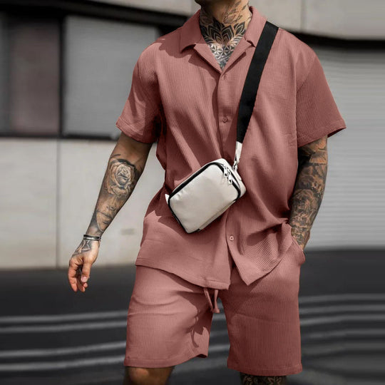 Herren lässiges Kurzarmhemd mit stylischem Schnitt und dazu passenden Shorts EB