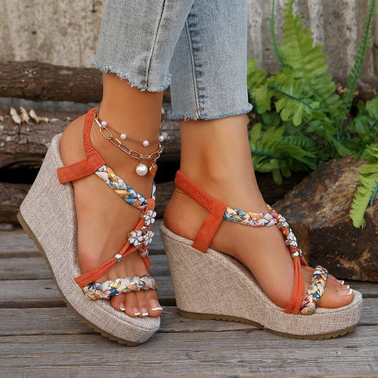 Damen Wedge-Sandalen mit floralem Detail und rutschfester Sohle EB