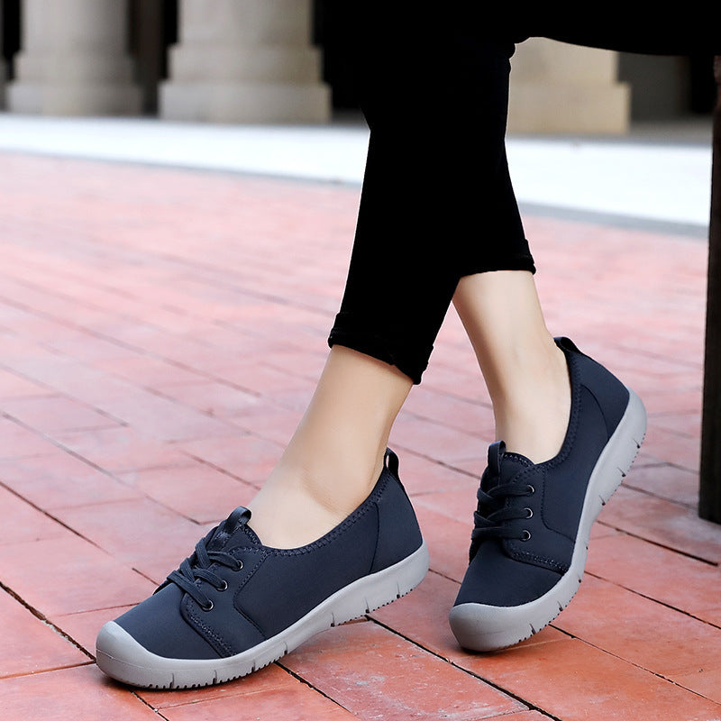Damen Freizeit-Sneaker mit flexiblem Obermaterial und rutschfester Sohle EB