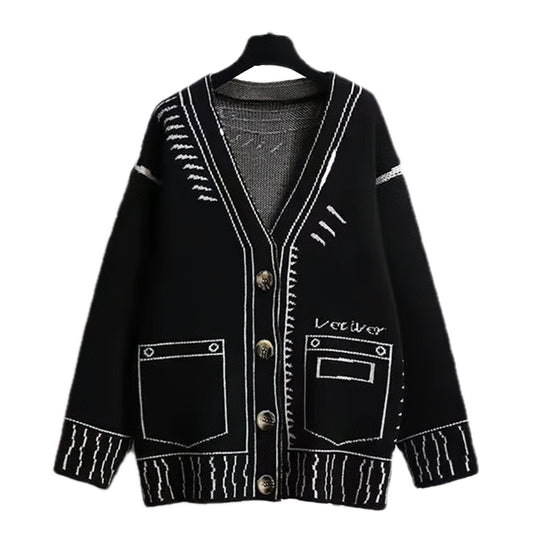 Damen Strickjacke mit einzigartigem grafischen Design und hochwertigen Knopfdetails EB