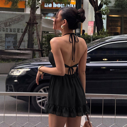 Damen Halter Kleid mit voluminösem Rock und eleganten Rüschendetails EB
