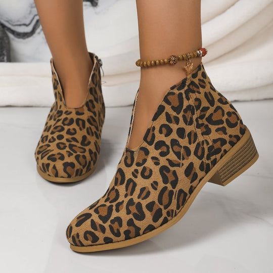 Damen nan knöchelhohe Stiefelette mit V-Ausschnitt, weichem Obermaterial und leichtem Holzblockabsatz EB