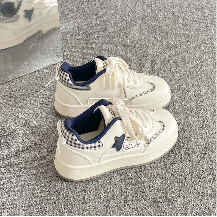 Damen Trendige Designer-Sneaker mit verspielten Details und bequemer Sohle EB