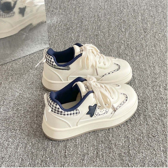 Damen Trendige Designer-Sneaker mit verspielten Details und bequemer Sohle EB