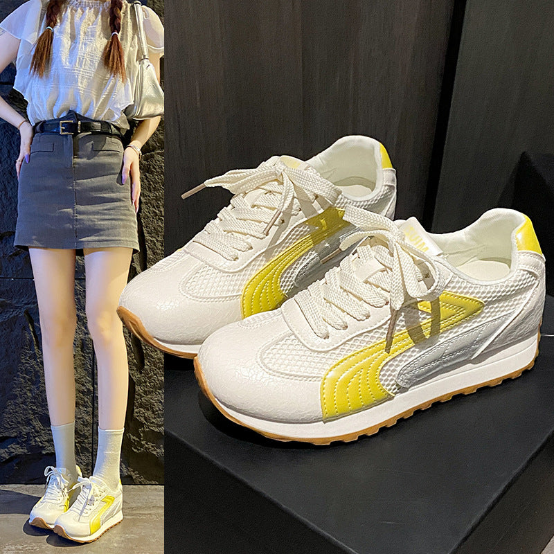 Damen Sportliche Sneakers mit atmungsaktiver Mesh-Oberfläche und reflektierenden Akzenten EB