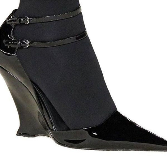 Damen Wedge-Pumps mit dekorativem Riemendesign EB