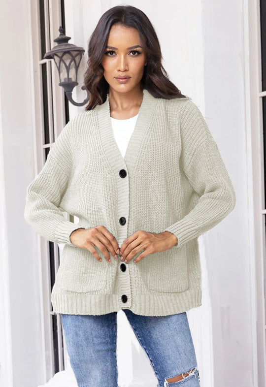 Damen Grober Strickcardigan mit praktischen Taschen und eleganten Knopfdetails EB
