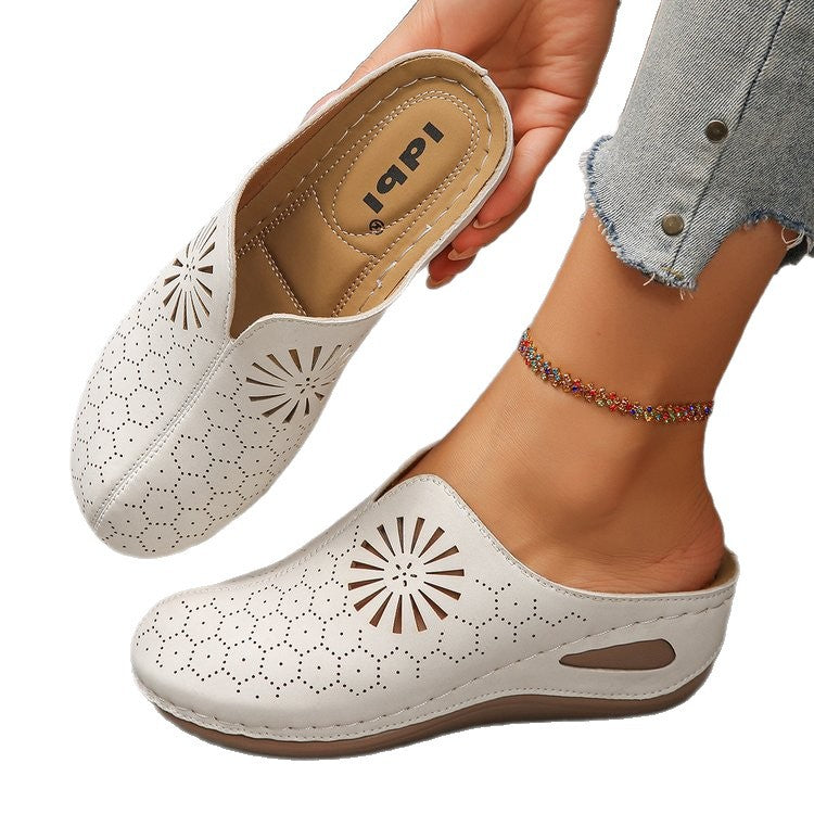 Damen luftige Clogs mit dekorativem Lochmuster und anatomischem Fußbett EB