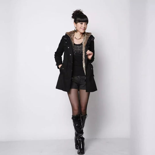 Damen Langer Winterparka mit weichem Innenfutter von EB