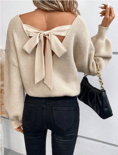 Damen Pullover mit eleganter Schleifen-Ausschnittgestaltung EB