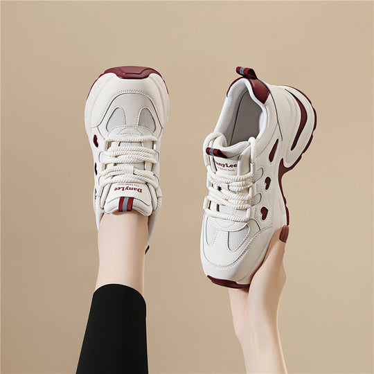 Damen Sportliche Chunky Sneakers mit Herz-Details und dämpfender Sohle EB