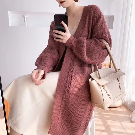 Damen Grobstrick Cardigan mit tiefen Taschen und elegantem Zopfdesign EB