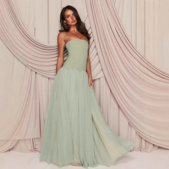Damen Strapless Maxikleid mit elegantem Tüllrock und figurbetontem Oberteil EB