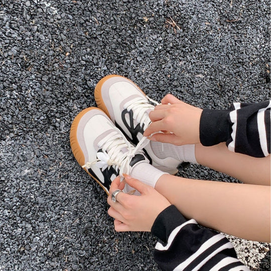 Damen Sportliche Sneakers mit hochwertiger Wildleder-Oberfläche und rutschfester Sohle EB