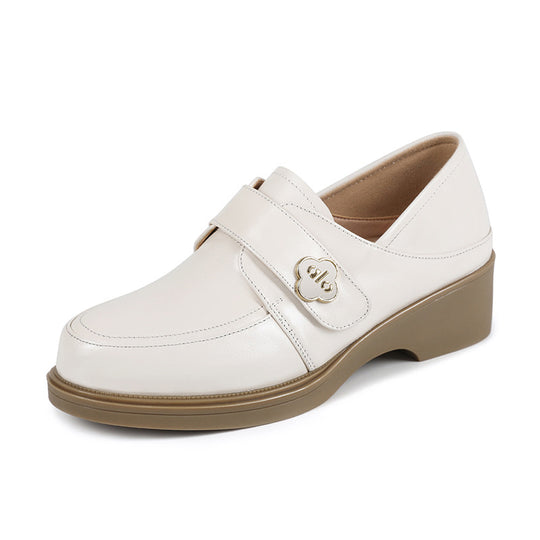 Damen Mokassins mit elegantem Riemen und dämpfendem Blockabsatz EB