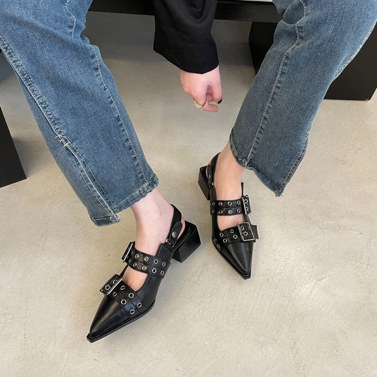 Damen  spitze Ballerina-Slipper mit doppelten Nietenriemen und verstellbaren Schnallen EB