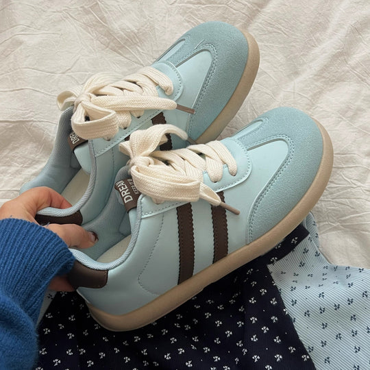 Damen Sportliche Sneakers mit weichem Obermaterial und atmungsaktiven Einsätzen EB