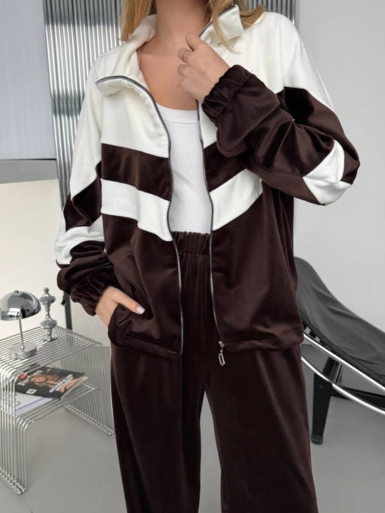 Damen Retro-inspiriertes Samt-Trackset mit Chevron-Design, Stehkragen und weiter High-Waist-Jogger Eichborn Berlin