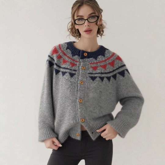 Damen kuscheliger Strickcardigan mit grafischem Norweger-Muster und Holzknopfdetails EB